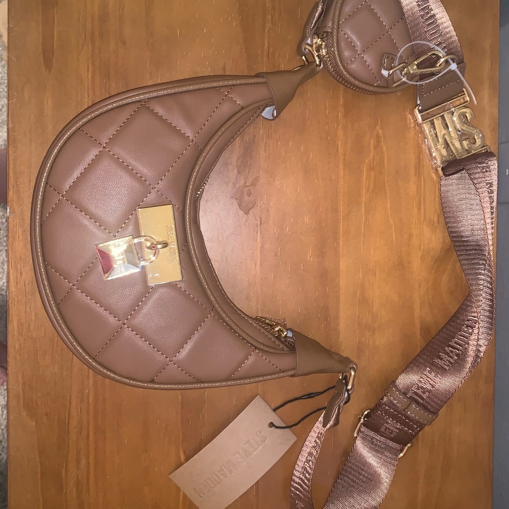 STEVE MADDEN - Brown BMELA Crossbody with AirPod Case